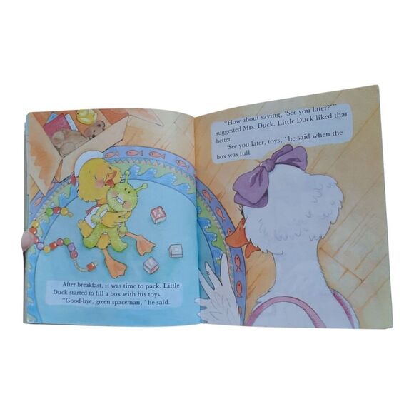 Little Duck's Moving Day Storybook - Picture 2 of 2